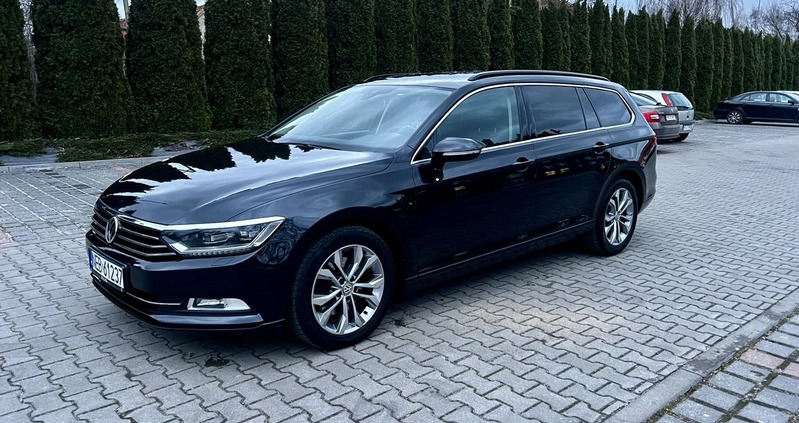 Volkswagen Passat cena 50000 przebieg: 210000, rok produkcji 2015 z Pasłęk małe 211